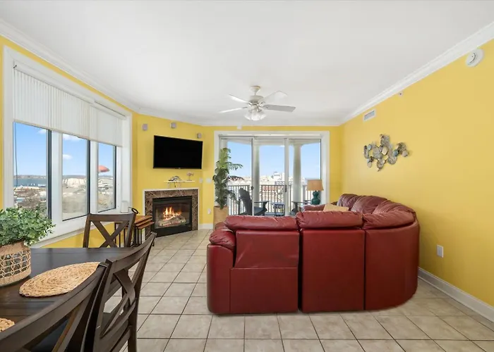 3 Bedroom Belmont Towers On Boardwalk: Ocean & Bay Views