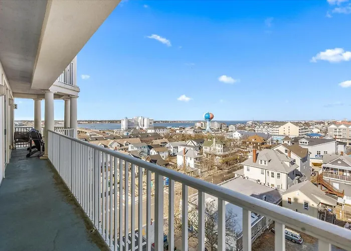 3 Bedroom Belmont Towers On Boardwalk: Ocean & Bay Views Apartment Ocean Stadt