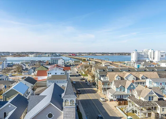 3 Bedroom Belmont Towers On Boardwalk: Ocean & Bay Views Apartment