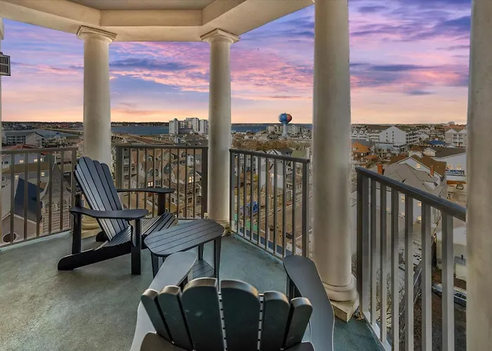 3 Bedroom Belmont Towers On Boardwalk: Ocean & Bay Views *