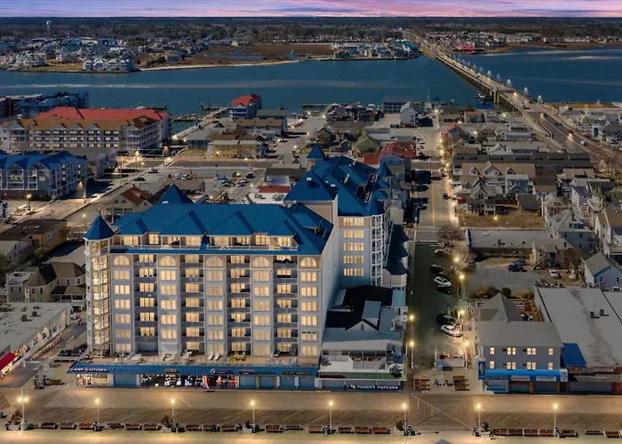 3 Bedroom Belmont Towers On Boardwalk: Ocean & Bay Views Apartment