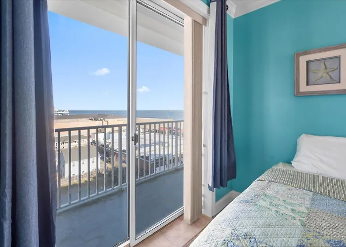 3 Bedroom Belmont Towers On Boardwalk: Ocean & Bay Views Apartment *